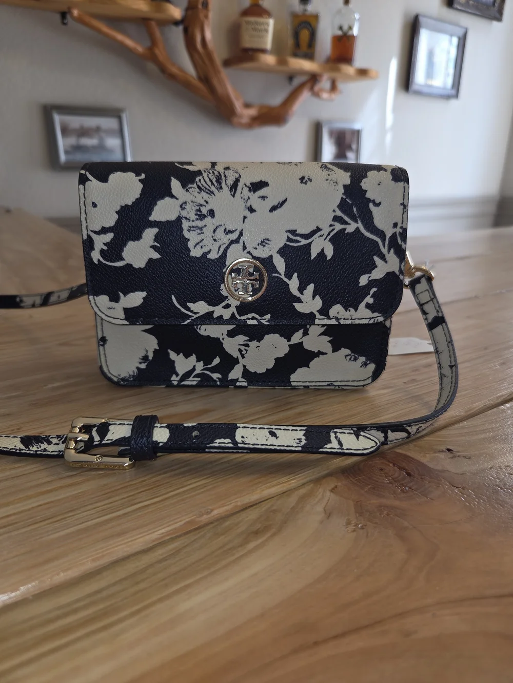 Tory Burch tory burch